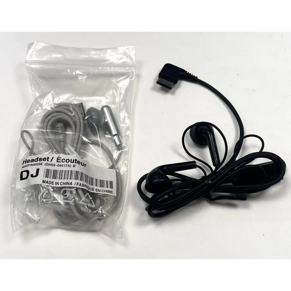 Lot 2 SAMSUNG Headsets AAEP305SSE Gray Black i617 T919 T929 M310 R430 NIP NEW